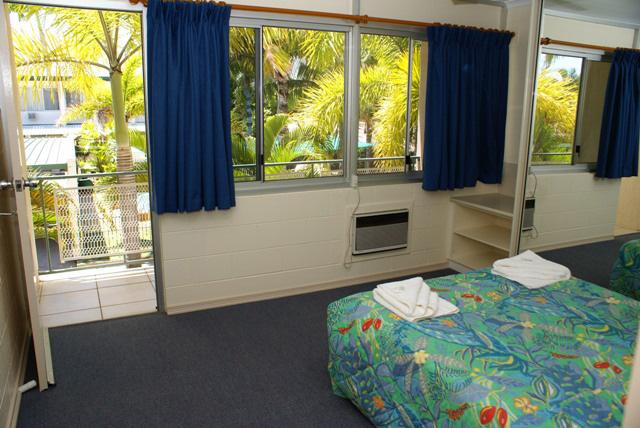 Palm Waters Holiday Villas Townsville 13/36 Landsborough St, QLD, 4810