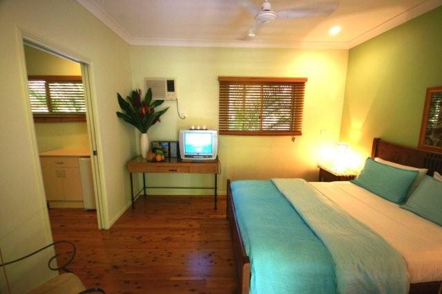 Daintree Escape Bed & Breakfast Bungalows 17 Stewart Street