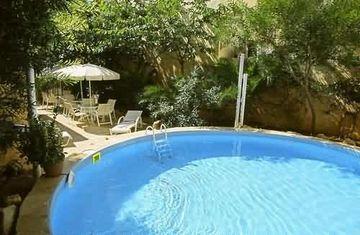 Hostal Residencia Roberto Playa Ibiza C/ Galicia 22