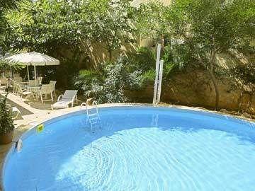 Hostal Residencia Roberto Playa Ibiza C/ Galicia 22