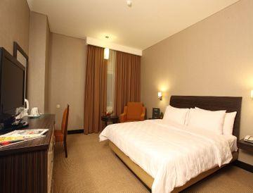 Swiss Belhotel Kendari Jl. Edi Sabara No. 88, By Pass