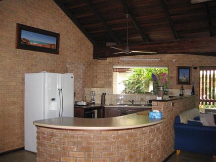 Divers Bell Bed & Breakfast Broome 22 Piggott Way, Broome, WA 6725, Australia