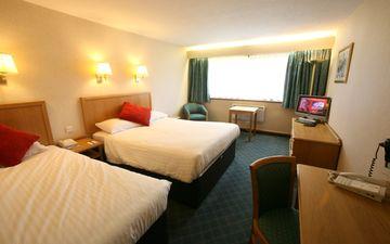 Ramada Hotel Livingston Almondview