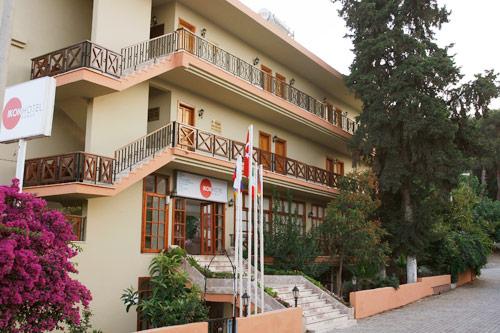 Ikon Hotel Merkez Mh. Atatürk Cd. 147 Sk. No:3-4 