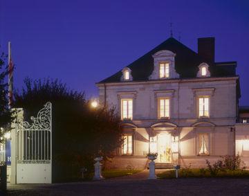 Le Choiseul Hotel Amboise 36 Quai Charles Guinot