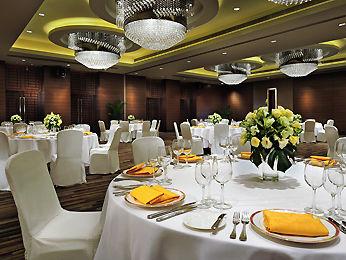 Sofitel Hyland Hotel Shanghai 505 Nanjing Road East