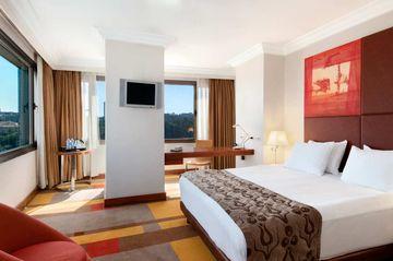 Hilton Parksa Istanbul Hotel Bayildim Caddesi No 12