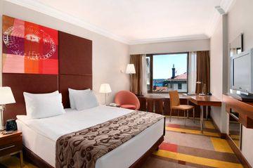 Hilton Parksa Istanbul Hotel Bayildim Caddesi No 12