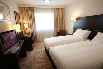 Ramada Jarvis Hotel Heathrow London 745 Bath Road