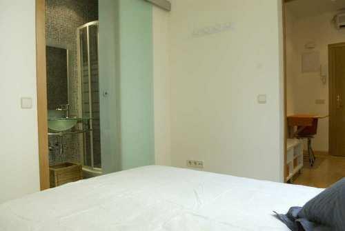 Apartamentos MV Plaza Santa Ana Madrid Olivar, 3