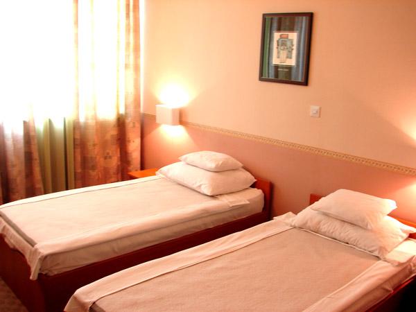 Internacion Hotel Sombor Trg Republike 1