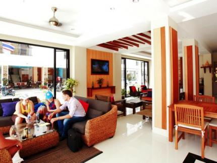 Andaman Phuket Hotel 34/137-144 Prachanukhro Road