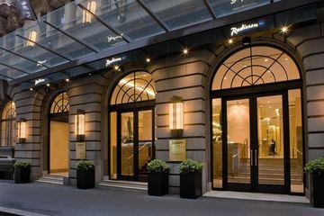 Radisson Plaza Hotel Sydney 27 O'Connell Street