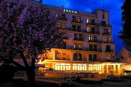 Jalta and Depandances Hotel Piestany Winterova 61