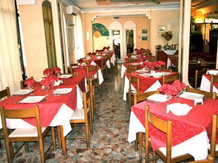 Britannia Hotel Rimini Viale Parisano 90