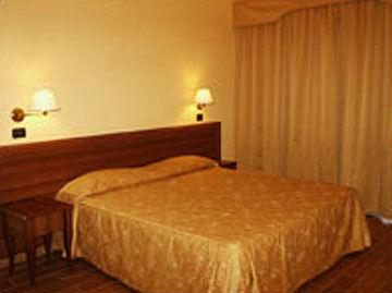 Hotel Cuor Di Puglia Alberobello Via M Viterbo 3 70011 Alberobello Italy