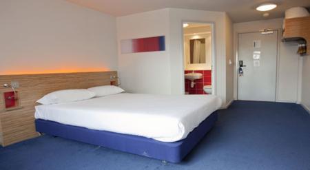 Travelodge Hotel Uxbridge Central London Colham House Bakers Road