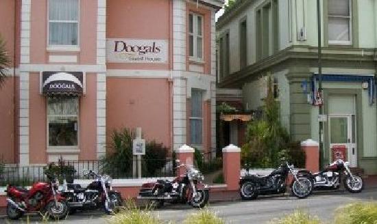 Doogals Hotel Torquay 74 Belgrave Road