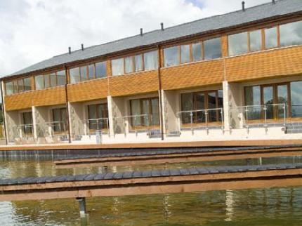 Tewitfield Marina Self Catering Accommodation Carnforth Chapel Lane