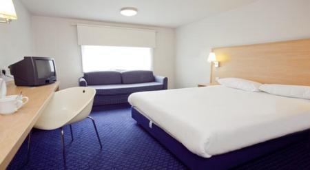 Travelodge Hotel Heathrow Heston London Moto Service Area, M4 Motorway, Phoenix Way