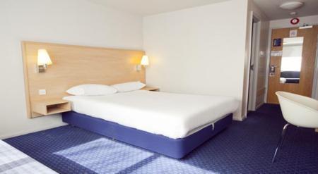 Travelodge Hotel Heathrow Heston London Moto Service Area, M4 Motorway, Phoenix Way