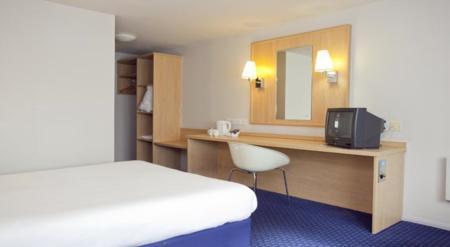 Travelodge Hotel Heathrow Heston London Moto Service Area, M4 Motorway, Phoenix Way