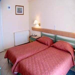 Hotel Danae Aegina Kazantzaki 43