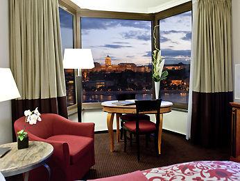 Sofitel Chain Bridge Hotel Budapest Roosevelt Ter 2