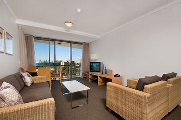 Swell Resort Gold Coast 1 Ocean Street (Cnr Highway) Burleigh Heads