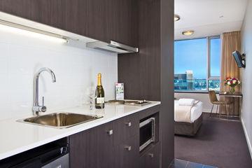 Central Sky Lounge Apartment Hotel Melbourne 43 Therry Street