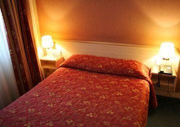 Comfort Hotel Gare De L'est Paris 31 Boulevard De Strasbourg