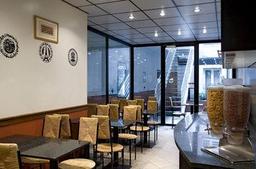 Comfort Hotel Gare De L'est Paris 31 Boulevard De Strasbourg