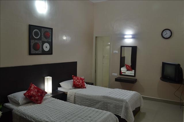 Hotel Shivan No. 122 A Mahatma Gandhi Road (Opp to Bus Terminus )