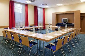 Holiday Inn Express Frankfurt Airport Morfelden-Wa Langener Strasse 200