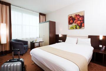 Holiday Inn Garden Court Reims City Centre 46 Rue Buirette