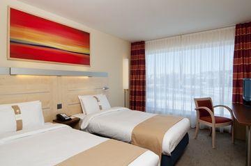 Holiday Inn Express Zurich Airport Rumlang Hofwisenstrasse 30