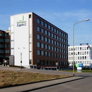 Holiday Inn Express Zurich Airport Rumlang Hofwisenstrasse 30