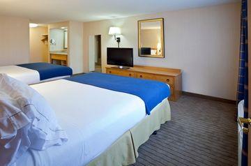 Holiday Inn Express Hotel & Suites City Center Sea 226 Aurora Avenue North