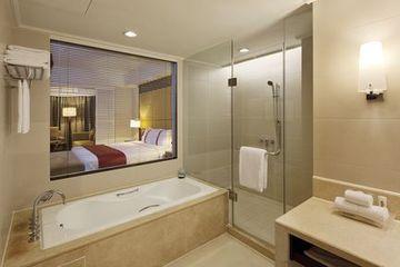 Holiday Inn Shifu Guangzhou 188 Di Shu Fu Road, Liwan District