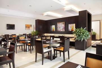 Holiday Inn Express Safa Park Dubai Sheikh Zayed Road and Al Wasl Road, Al Wasl District