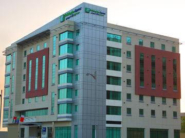 Holiday Inn Express Jumeirah Dubai Jumeirah Road PO Box 71256