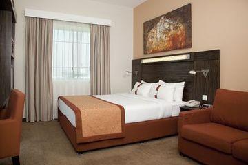 Holiday Inn Express Jumeirah Dubai Jumeirah Road PO Box 71256