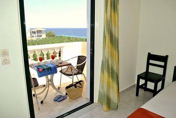 Kozanos II Apartments Alykes Ammoudi Beach