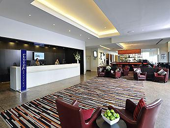 Novotel Hotel Glen Waverley Melbourne 285 Springvale Road Glen Waverley