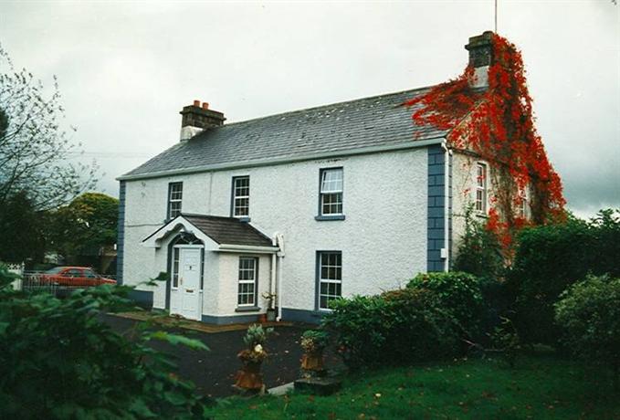Rushfield Farmhouse Bed & Breakfast Carrick-on-Shannon just off the main Boyle-Roscommon Road