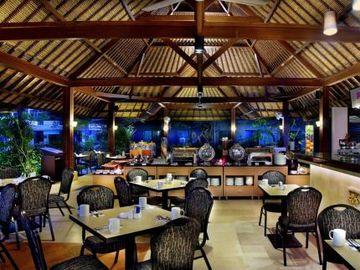 Quest Hotel Kuta Central Park Bali Jl. Patih Jelantik, Kuta