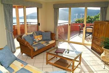 Martinique Whitsundays Apartments Airlie Beach 18 Golden Orchid Drive