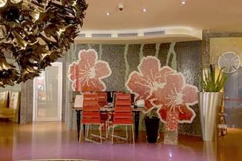 Les Fleurs Hotel Sofia 21 Vitosha Blvd.