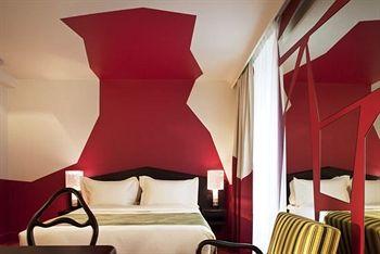 Hotel Cristal Champs Elysees Paris 9 Rue Washington