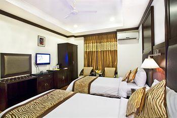 Hotel Parkland Kalkaji New Delhi CC - 30 & 31 Nehru Enclave, Opposite Nehru Place